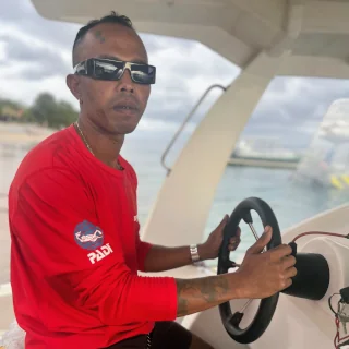 Temple Diving Nusa Penida - our team of scuba diving masters and PADI trainers - Captain Roy